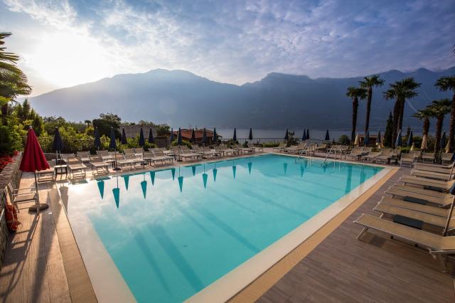 Royal village hotel limonesulgarda leto2021 (8)
