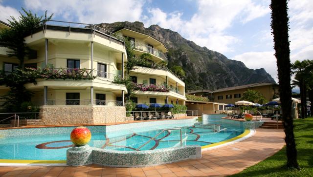 Hotel Royal Village , Limone (11)