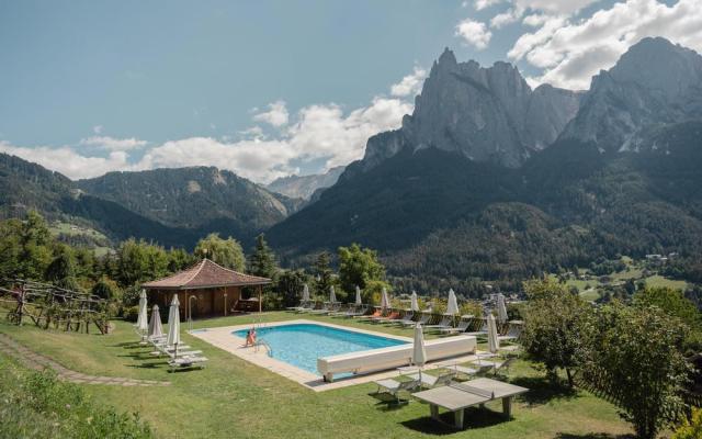 Hotel Mirabell Alpine Garden Resort & Spa   Siusi allo Sciliar 