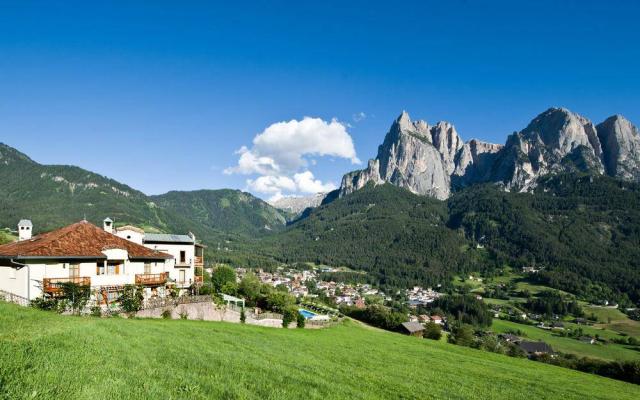 Hotel Mirabell Alpine Garden Resort & Spa   Siusi allo Sciliar 