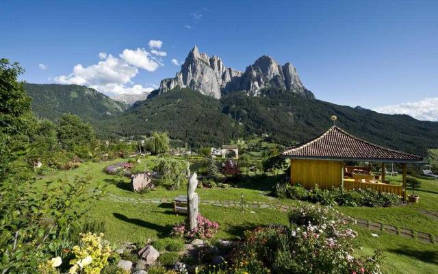 Hotel Mirabell Alpine Garden Resort & Spa   Siusi allo Sciliar 