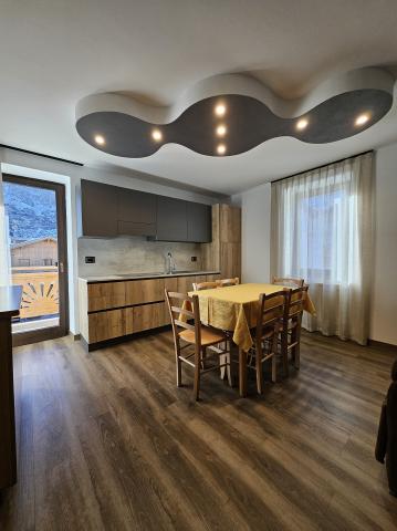 Edi, PT   Apt. 3 TRILO 6 8 (4)