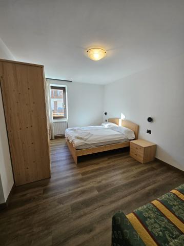 Edi, PT   Apt. 3 TRILO 6 8 (2)