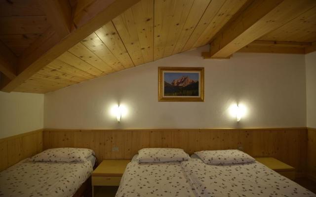 BB Cesa Rotic   Alba di Canazei (8)