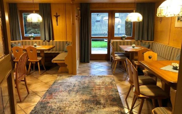 Hotel Garni Fortuna   Ortisei (17)