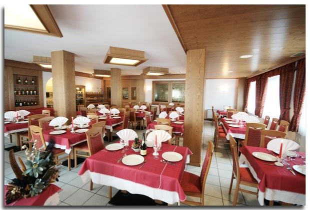 Hotel Canada, Andalo (2)