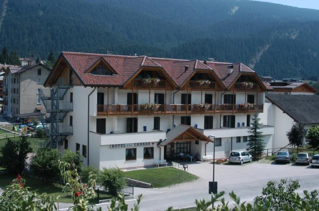Hotel Canada, Andalo (3)