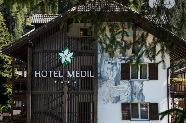 Hotel Medil,Campitello 25 (34)