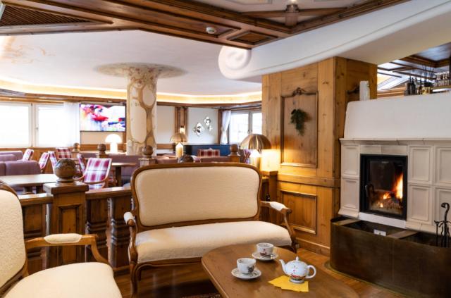 Hotel Medil,Campitello 25 (30)