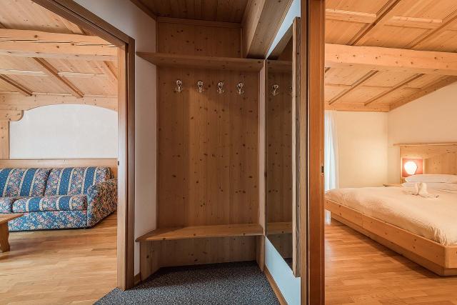Hotel St. Raphael, Madonna di Camp, (10)