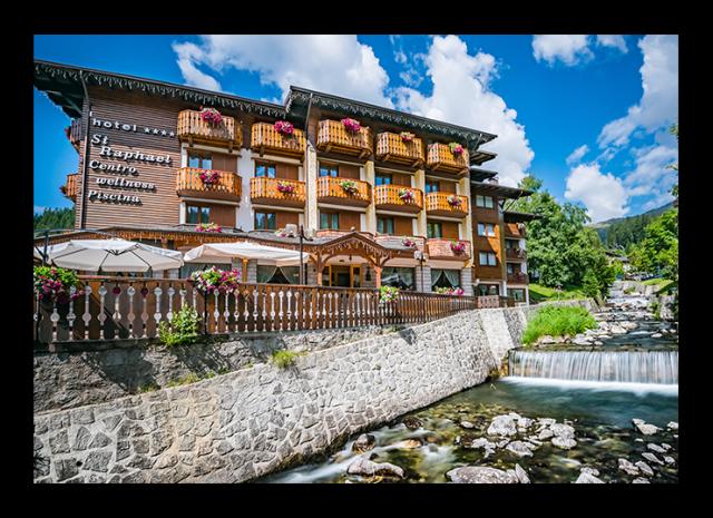 Hotel St. Raphael, Madonna di Camp, (1)