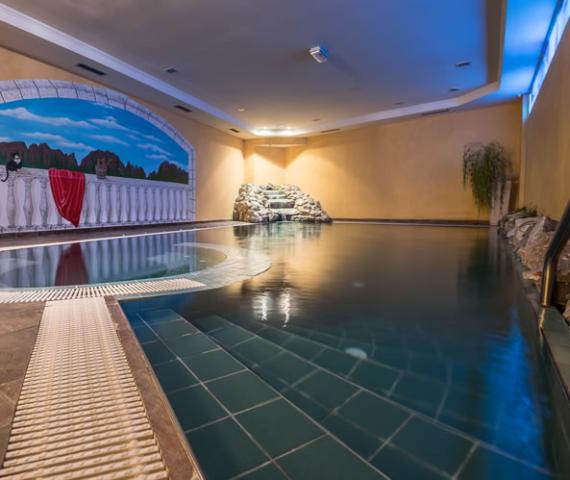 Hotel St. Raphael, Madonna di Camp, (1)