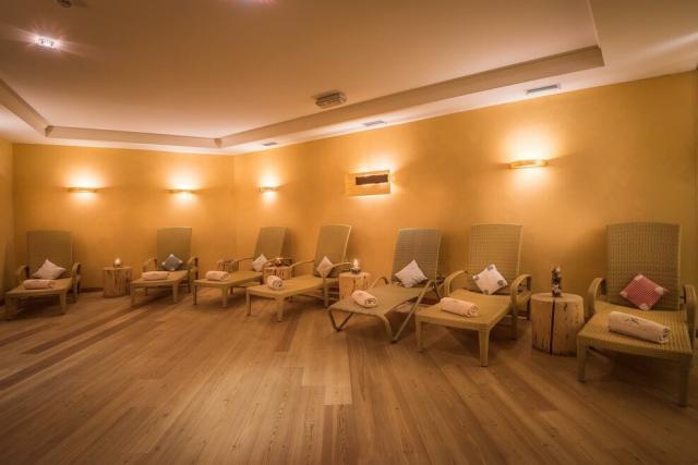 Hotel St. Raphael, Madonna di Camp, (5)