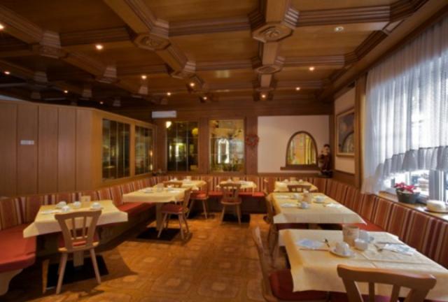Hotel Diana   Canazei (8)