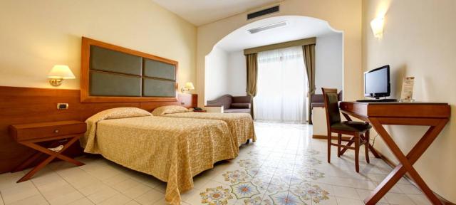 1365_02_donjuan_giulianova_camera_all