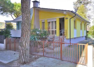 Villa Marina AG