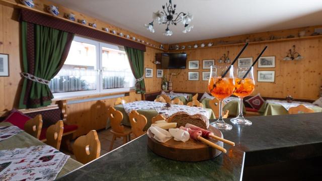 hotel-ristorante-i-rododendri-santa-caterina-t-1280x720-5