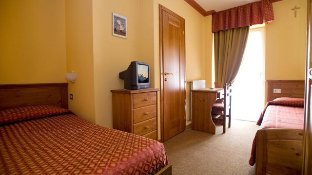 camere-i-rododendri-hotel-t-1280x720-5