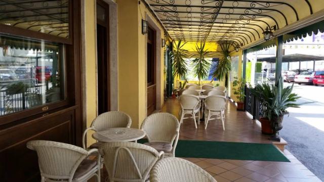 2255_02_windsor_jesolo_ingresso_all