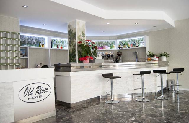 area-relax-bar-hotel-old-river-lignano