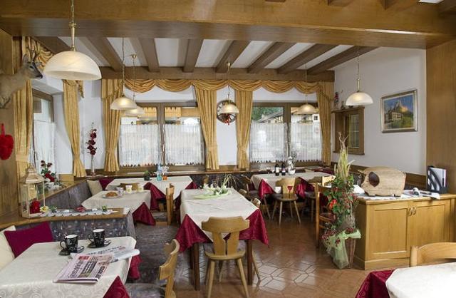 869_13_aida_pozzadifassa_bar_all