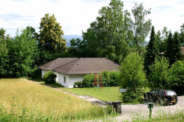 bild-bungalow-karin-aussen-beide