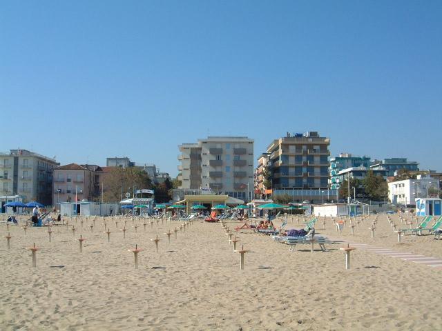 973_15_Artide_Rimini_Spiaggia_Estate