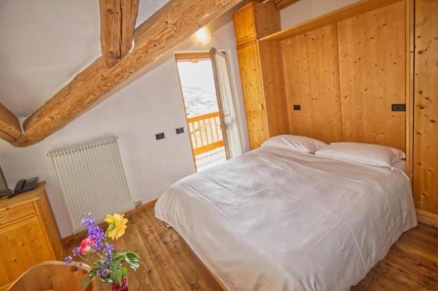 residence-miramonti-pokoj-dvouluzkove-studio-28-m2-residence-mi