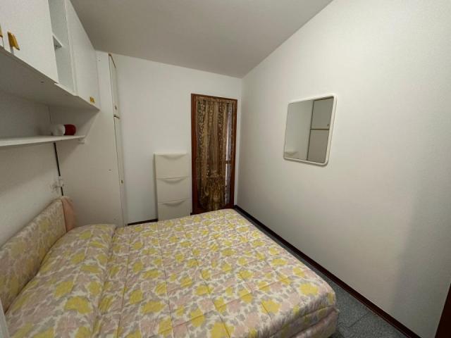 56901-camera-21p-2