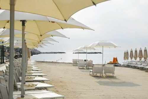 spiaggia-liguria-loano