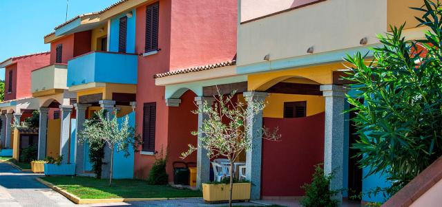 blusardegna-oasianfiteatro-residence_giardino-esterni-03
