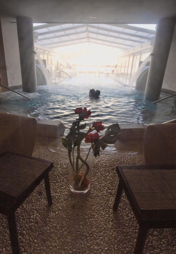 Piastroni piscina termale 5