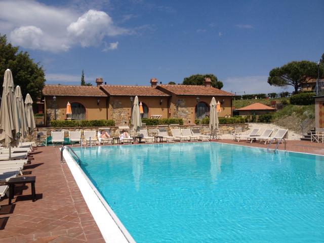 IssTravel I Piastroni Piscina Residence 215