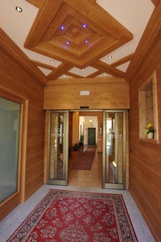 1213_05_meublescisporthotelandresidence_bormio_ingresso_all