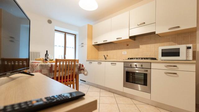 cucinaappartamento-mughetto-residence-cime-doro-1920x1080