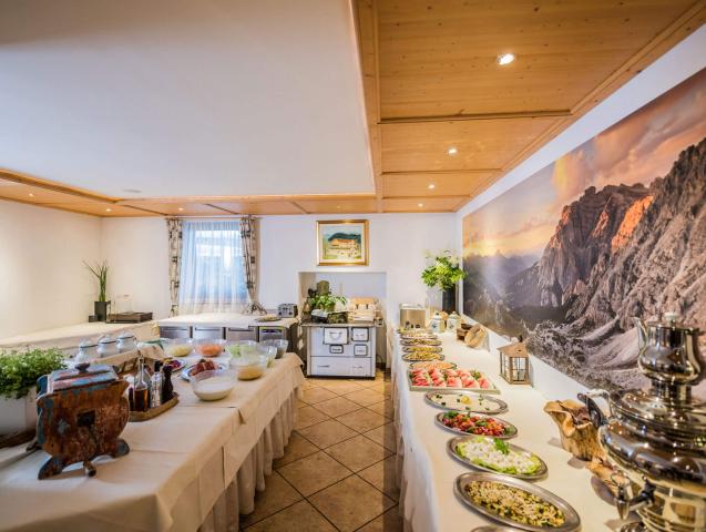 dinner-salatbuffet-alpenrose