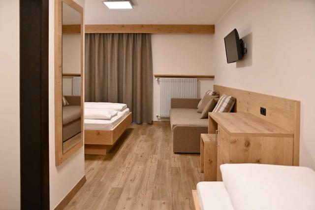 room4