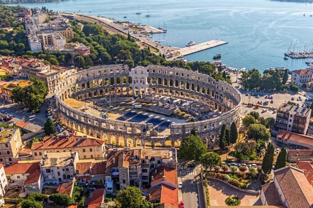 Pula-Arena1920x1280.jpg