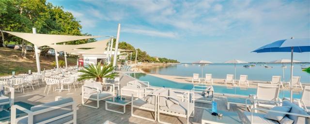 Photos_Porec_Lanterna Premium Camping Resort_The Beat_beach bar