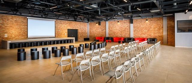 camping-lanterna-premium-resort-indoor-cinema-light-06.jpg