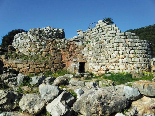 Sardinie nuragh.jpg