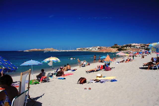 5 Spiaggia Isola Rossa.JPG