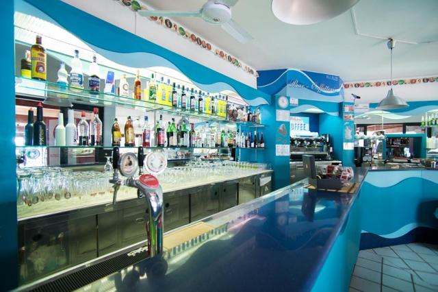 bar-03g.jpg