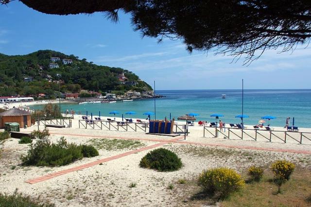 spiaggia-marina-di-campo-02g.jpg