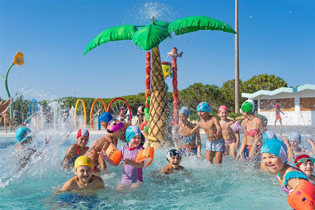 animazione_piscina.jpg