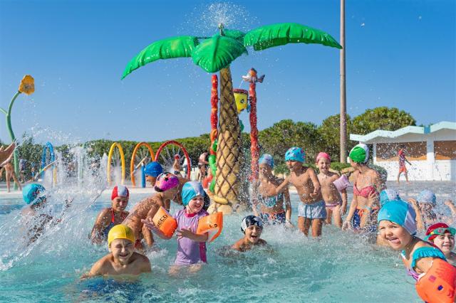 animazione_piscina.jpg