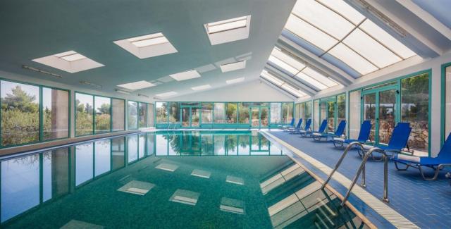 pool_in (1).jpg