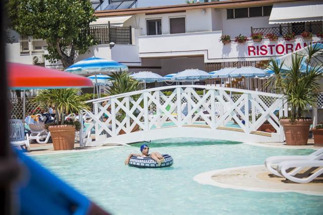 rivanuova_piscina.jpg