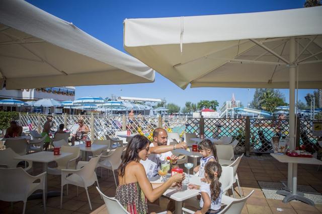 bar_piscina-1.jpg