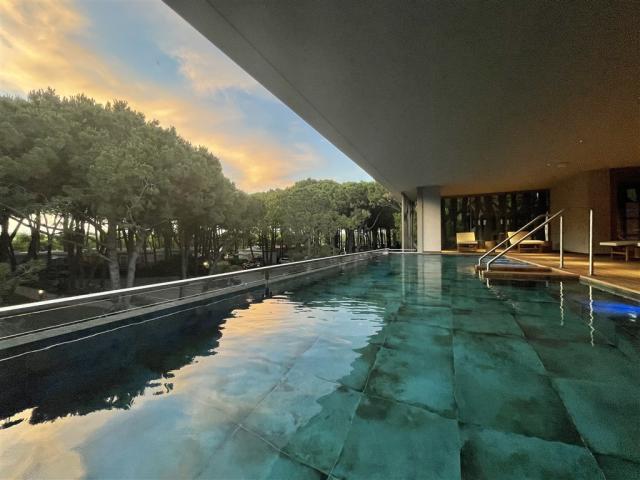 18-Spa-Infinitypool.jpg